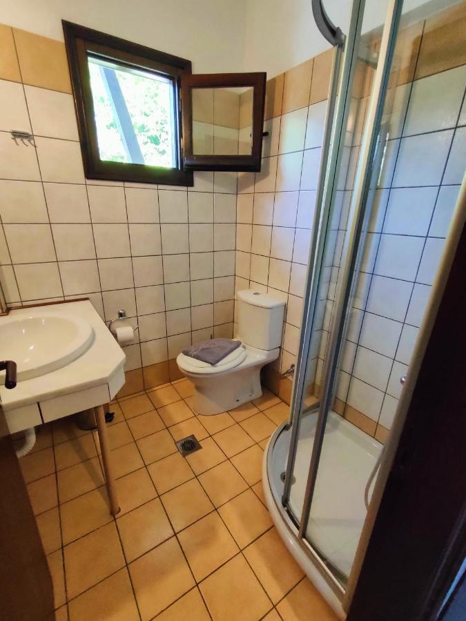 Hotel Vrionis Áyios Dhimítrios Exteriér fotografie